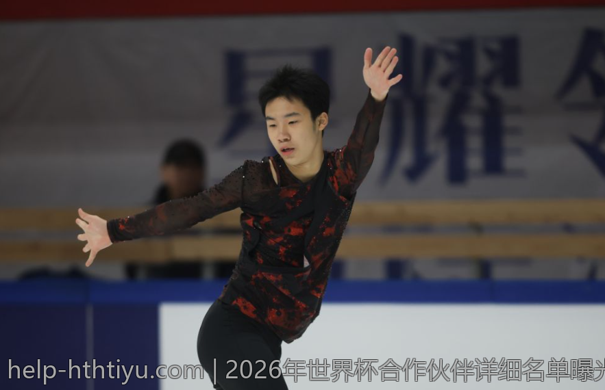 2026年英超夏季转会市场内幕消息大揭秘